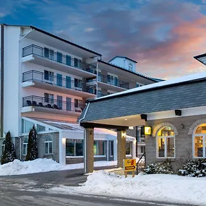 2* Hotel Super 8 By Wyndham By The Falls